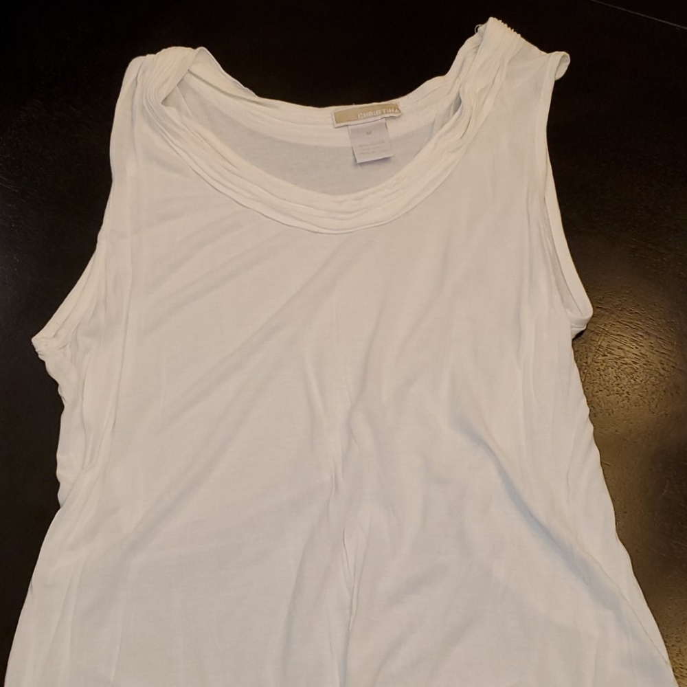 White Tank Top ๐ค - Picture 4 of 7
